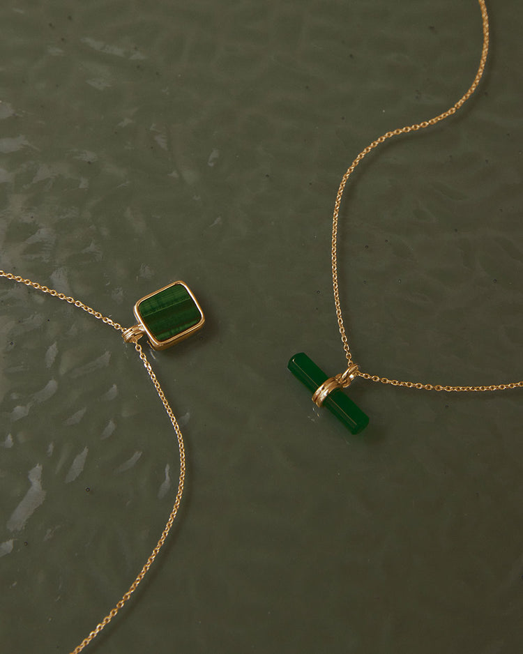 Kirstin Ash - Malachite Pendant Necklace Gold